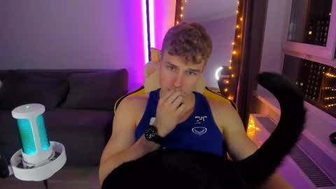 Snapshot of kurt_hanssen chatting on 10/25/25, 07:52 kurt_hanssen online show from 10/25/25, 07:52