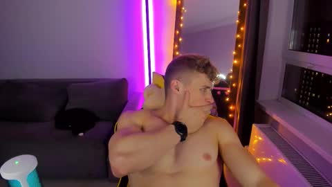 Snapshot of kurt_hanssen chatting on 10/27/25, 07:40 kurt_hanssen online show from 10/27/25, 07:40