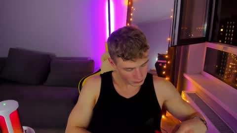 Snapshot of kurt_hanssen chatting on 10/30/25, 07:25 kurt_hanssen online show from 10/30/25, 07:25