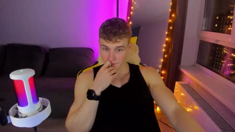 Snapshot of kurt_hanssen chatting on 11/19/25, 04:51 kurt_hanssen online show from 11/19/25, 04:51