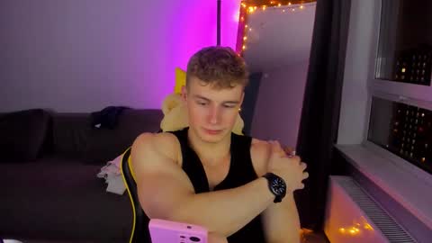 Snapshot of kurt_hanssen chatting on 11/20/25, 04:29 kurt_hanssen online show from 11/20/25, 04:29