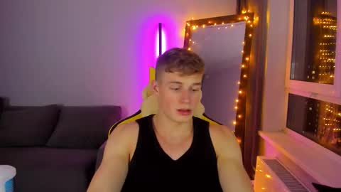 Snapshot of kurt_hanssen chatting on 11/23/25, 03:01 kurt_hanssen online show from 11/23/25, 03:01