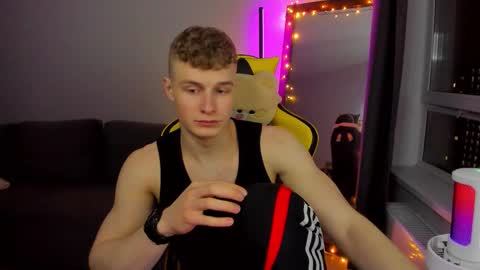 Snapshot of kurt_hanssen chatting on 03/25/26, 06:36 kurt_hanssen online show from 03/25/26, 06:36