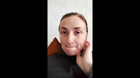 kusia032132 online show from 12/17/25, 07:47