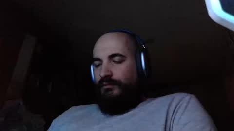 Snapshot of kuzmabig chatting on 11/17/25, 02:34 kuzmabig online show from 11/17/25, 02:34