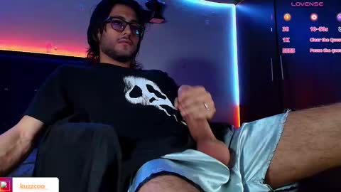 Snapshot of kuzzcoo chatting on 01/12/26, 03:23 kuzzcoo online show from 01/12/26, 03:23