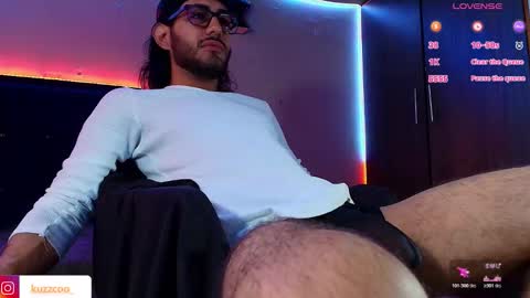 Snapshot of kuzzcoo chatting on 02/01/26, 01:53 kuzzcoo online show from 02/01/26, 01:53