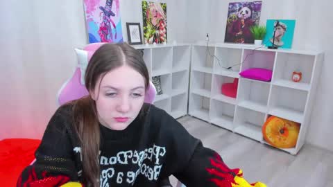 Kvetachka Thu-Sun 0900am-1500pmGTM2 online show from 12/10/24, 01:00