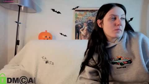 Kvetachka Thu-Sun 0900am-1500pmGTM2 online show from 10/26/25, 01:44