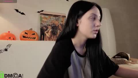 Kvetachka Thu-Sun 0900am-1500pmGTM2 online show from 10/28/25, 01:31