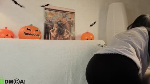 Kvetachka Thu-Sun 0900am-1500pmGTM2 online show from 10/29/25, 01:19