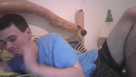 Snapshot of kwahrens22 chatting on 01/04/25, 01:10 Kenji online show from 01/04/25, 01:10