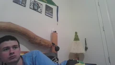 Snapshot of kwahrens22 chatting on 01/05/25, 01:13 Kenji online show from 01/05/25, 01:13