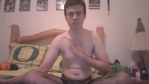 Snapshot of kwahrens22 chatting on 10/11/25, 02:44 Kenji online show from 10/11/25, 02:44