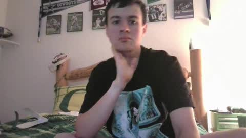 Snapshot of kwahrens22 chatting on 02/19/26, 02:29 Kenji online show from 02/19/26, 02:29