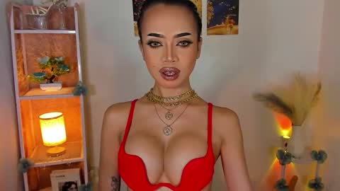Snapshot of kylagoddess chatting on 11/19/25, 08:14 YoungMisstressKyla not into cheap online show from 11/19/25, 08:14