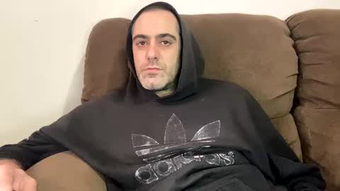 Snapshot of kyle67527 chatting on 01/17/25, 03:32 kyle67527 online show from 01/17/25, 03:32