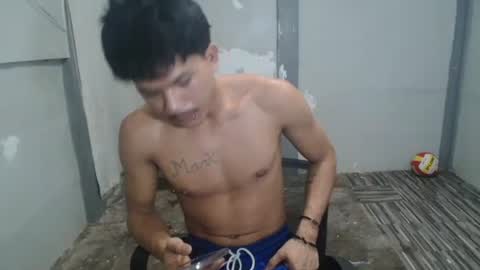 Snapshot of kyle_lourence chatting on 05/12/26, 01:47 kyle_lourence online show from 05/12/26, 01:47