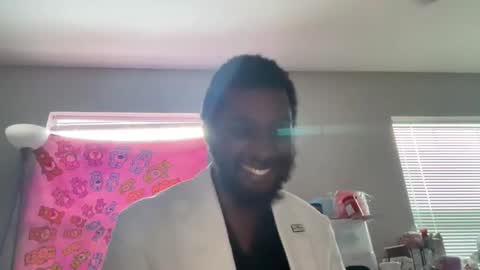 Snapshot of kyleandlydia chatting on 12/15/25, 09:52 kyleandlydia online show from 12/15/25, 09:52