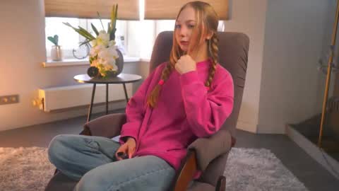 Snapshot of kyleepassley chatting on 01/17/26, 07:35 kyleepassley online show from 01/17/26, 07:35