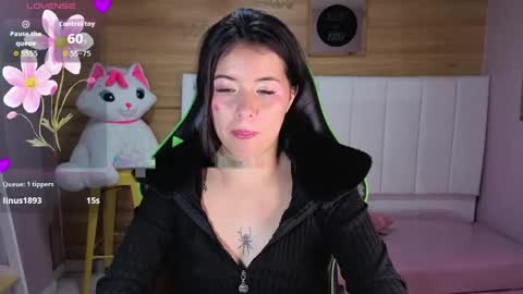 Snapshot of kylia_a chatting on 04/18/26, 01:09 Kilya online show from 04/18/26, 01:09