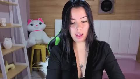 Snapshot of kylia_a chatting on 04/27/26, 07:56 Kilya online show from 04/27/26, 07:56