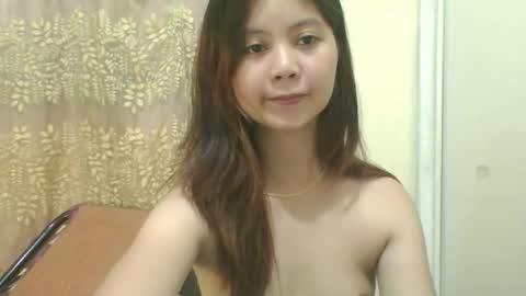 its me KYLIE online show from 11/13/25, 08:19