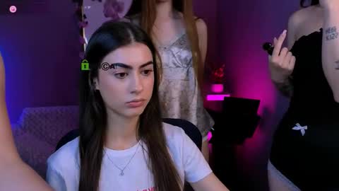 Snapshot of kylie_angel3 chatting on 10/14/25, 07:36 Kylie loves u online show from 10/14/25, 07:36