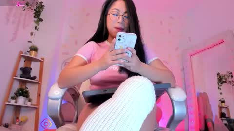 Snapshot of kylie_evans_18 chatting on 02/26/26, 11:15 Kylie online show from 02/26/26, 11:15