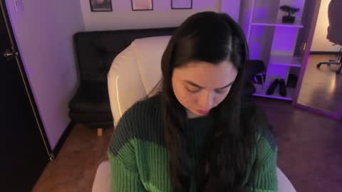kylie online show from 12/30/24, 01:25