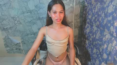 kylie online show from 12/26/24, 12:05