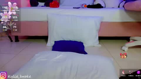 k ylie online show from 01/14/25, 12:43