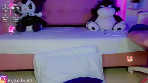 k ylie online show from 01/16/25, 01:27