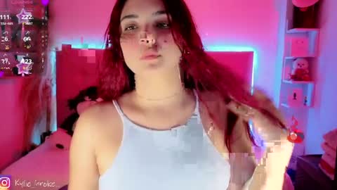 Snapshot of kylie_hottt_ chatting on 03/31/26, 09:59 k ylie online show from 03/31/26, 09:59