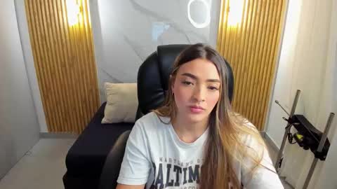  KYLIE  online show from 10/28/25, 03:10