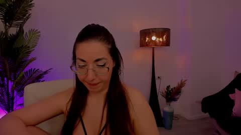 Snapshot of kylie_kathy chatting on 01/10/26, 09:05 Kylie online show from 01/10/26, 09:05