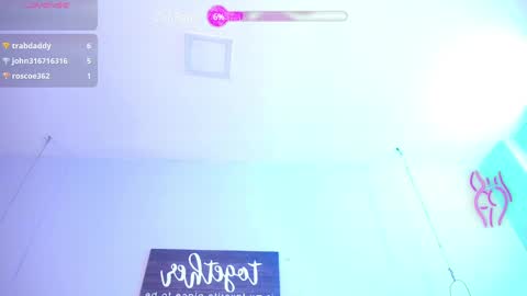 Snapshot of kylie_ls chatting on 03/04/25, 06:37 kylie_ls online show from 03/04/25, 06:37