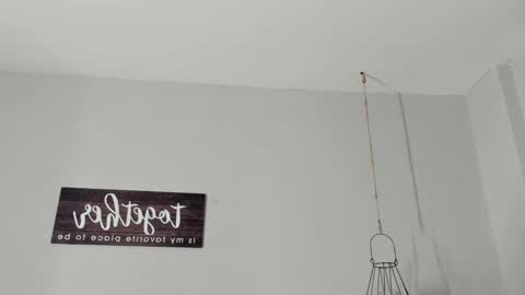 Snapshot of kylie_ls chatting on 10/17/25, 02:48 kylie_ls online show from 10/17/25, 02:48