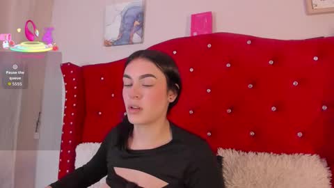 Snapshot of kylie_ls chatting on 12/15/25, 05:28 kylie_ls online show from 12/15/25, 05:28