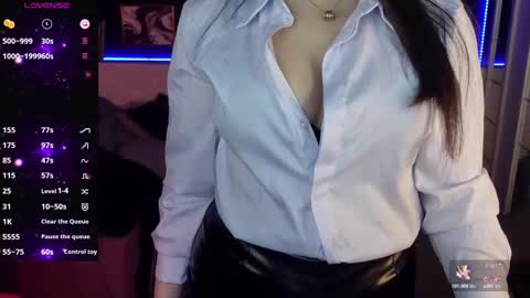 Kylie online show from 02/28/25, 08:53