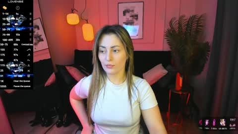 Snapshot of kylie_mellow chatting on 04/05/26, 05:04 Kylie online show from 04/05/26, 05:04