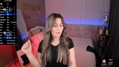 Snapshot of kylie_mellow chatting on 04/18/26, 05:22 Kylie online show from 04/18/26, 05:22