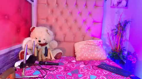  KYLIE online show from 12/16/25, 05:51