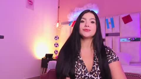  Kylie  online show from 06/25/26, 11:15