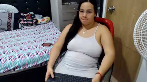 Snapshot of kylie_switch chatting on 07/02/26, 02:22 Instagram Kylie switch followme buy lovense here online show from 07/02/26, 02:22
