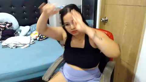 Snapshot of kylie_switch chatting on 07/24/26, 01:36 Instagram Kylie switch followme buy lovense here online show from 07/24/26, 01:36