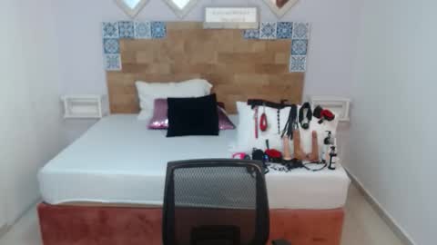 Melissa online show from 12/15/25, 10:52