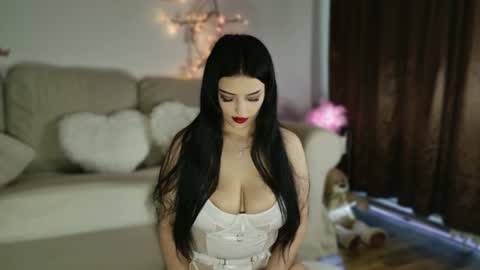 kylieelise online show from 06/26/26, 04:50