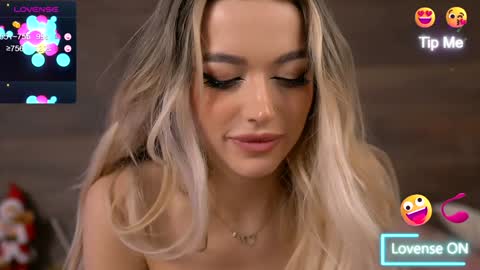 Kylie online show from 12/26/24, 03:59