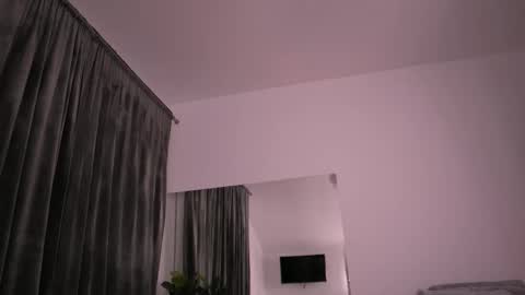 Kylie online show from 11/08/25, 09:57